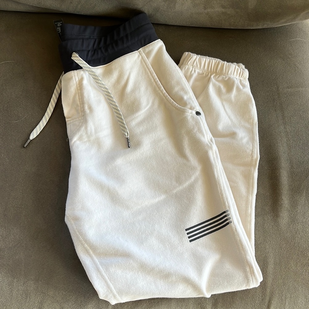 Vuori joggers